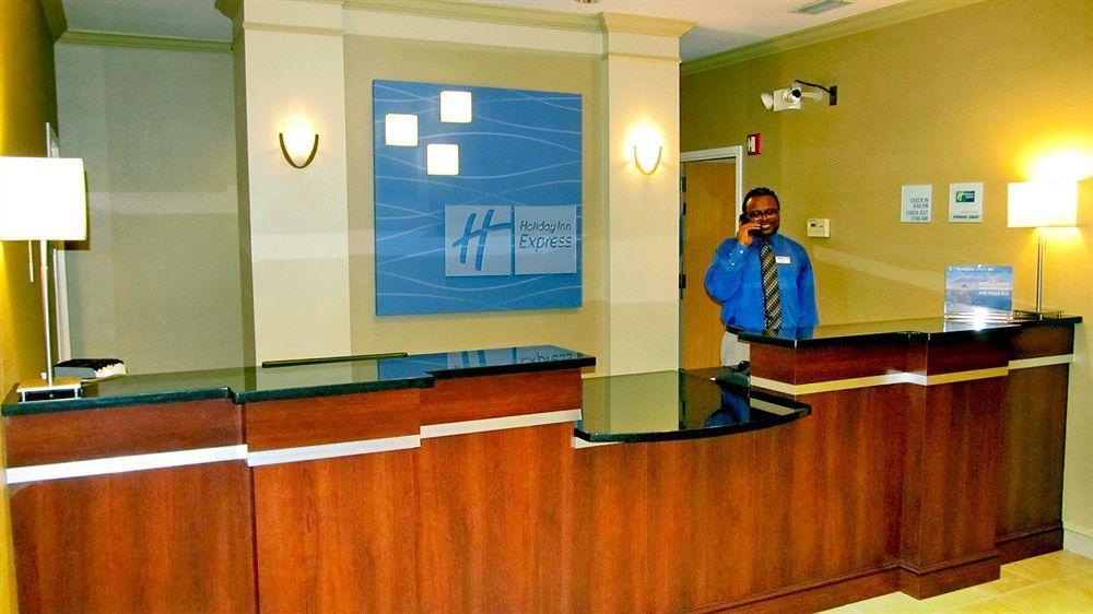 Holiday Express & South - I-295 By Ihg